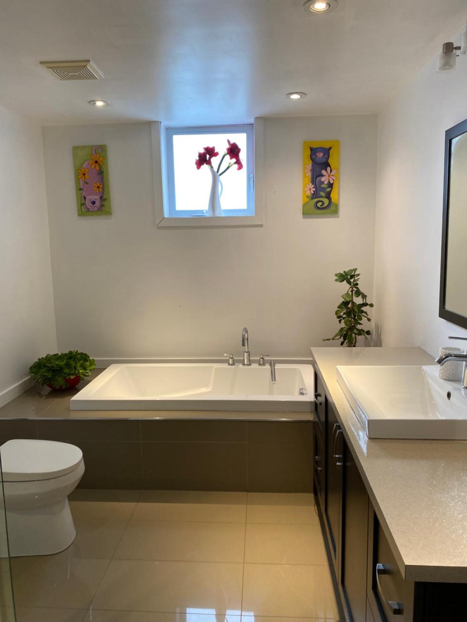 Beautiful Private Full Condo Brossard Luaran gambar